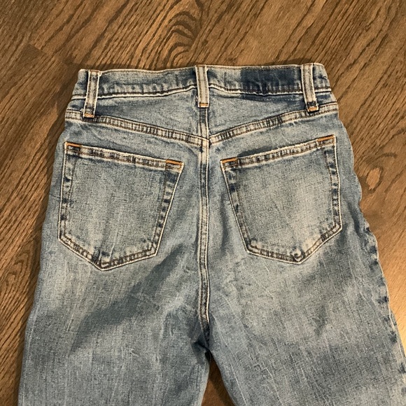 Abercrombie Ankle Straight Ultra High Rise Jean, 26 Tall, Curve Love - Picture 6 of 6